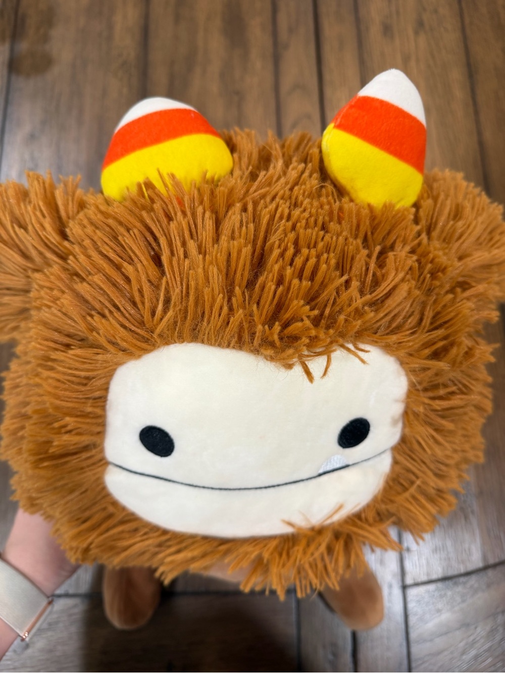 Squishmallows Benny the bigfoot with halloween headband - Picture 3 of 10